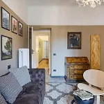 The Designer\'S Flat By Wonderful Italy